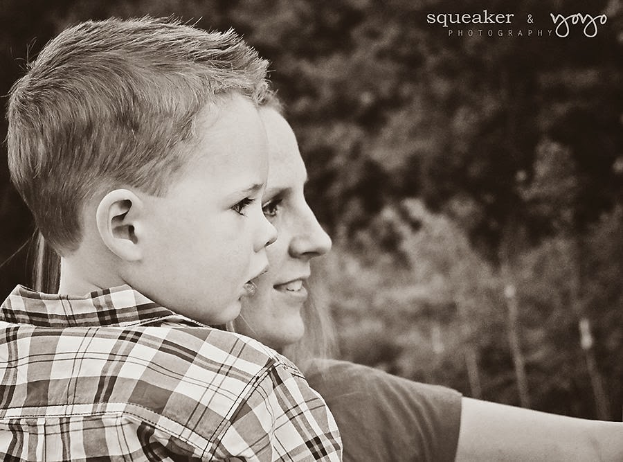 squeaker & yoyo PHOTOGRAPHY | Box 172, Norval, ON L0P 1K0, Canada | Phone: (905) 873-6967