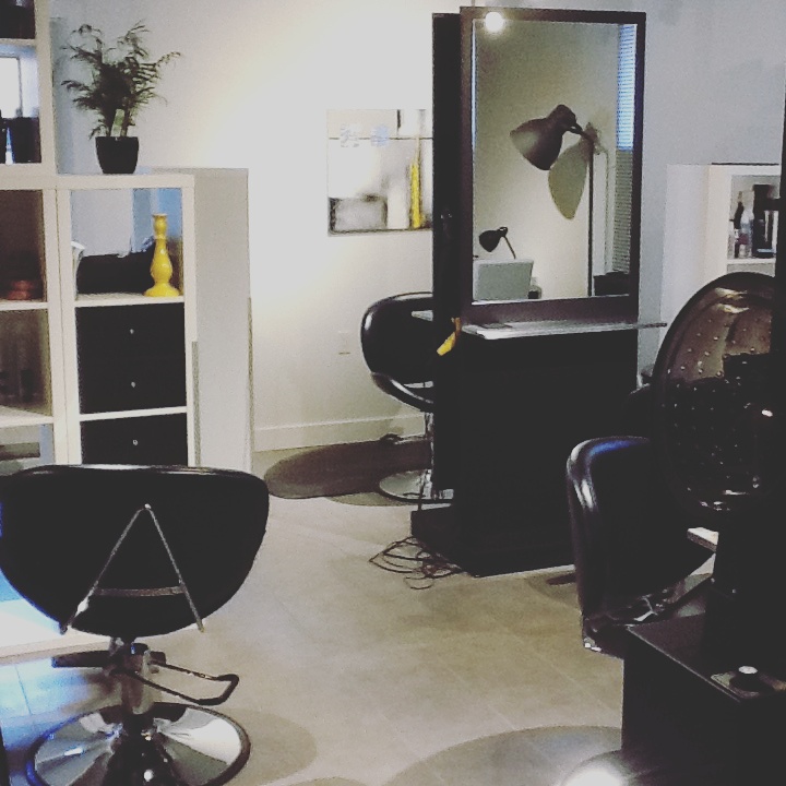 Studio Coiffure Fine Pointe | 2273 Boulevard Louis-XIV, Québec, QC G1C 1A4, Canada | Phone: (418) 478-1658