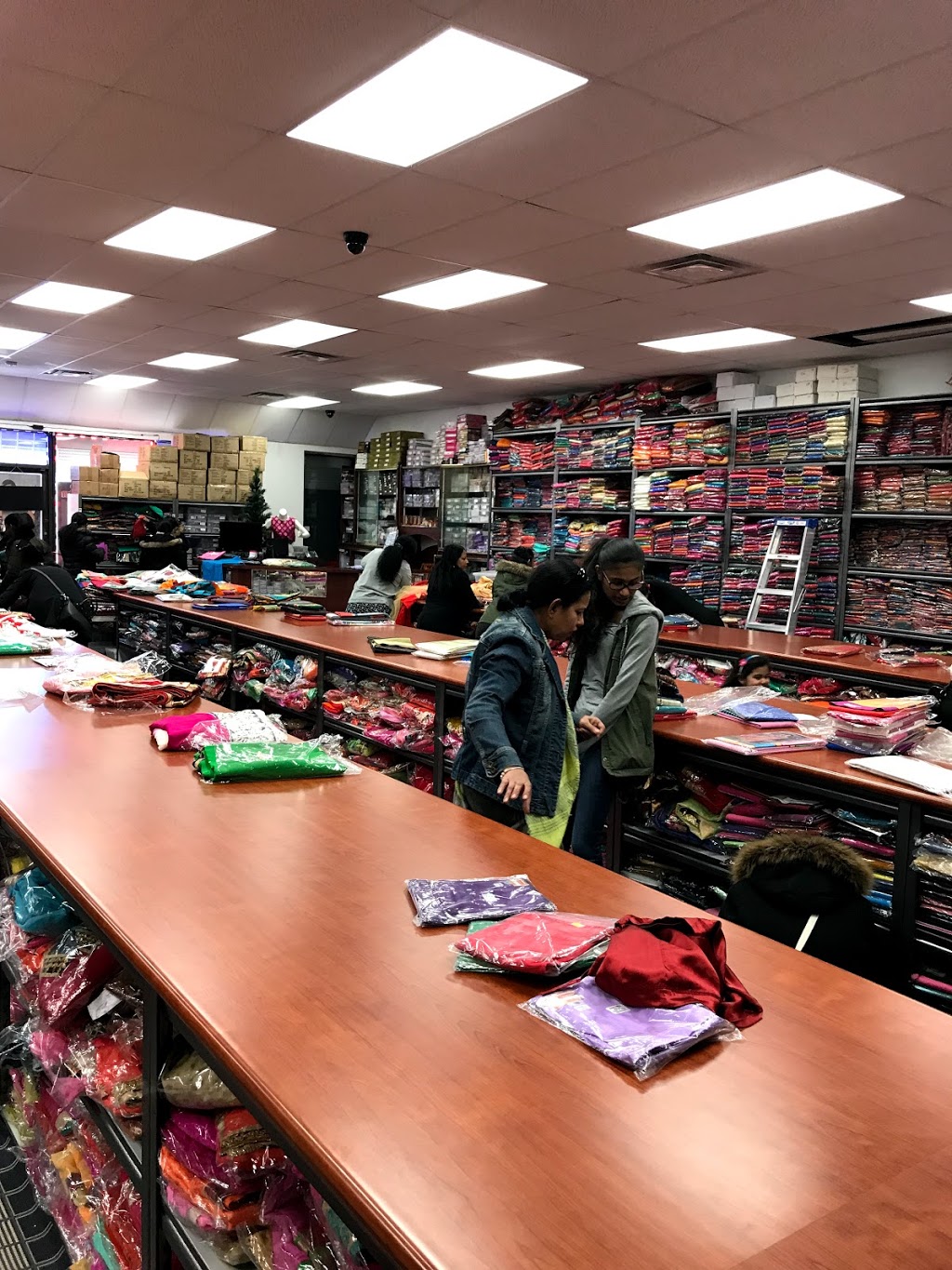 Rsm Silk | 3301 McNicoll Ave #9, Scarborough, ON M1V 2V4, Canada | Phone: (416) 321-3999
