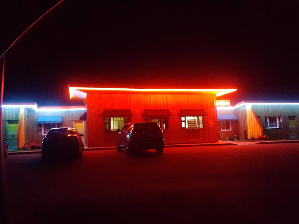 Motel Spring | 8520 Sainte-Anne Boul E, Château-Richer, QC G0A 1N0, Canada | Phone: (418) 824-4953