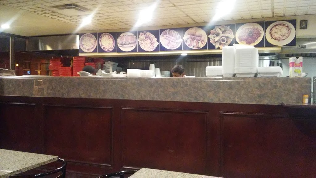 Restaurant Danis Pizzeria | 7669 Rue Centrale, LaSalle, QC H8P 1L4, Canada | Phone: (514) 363-2470