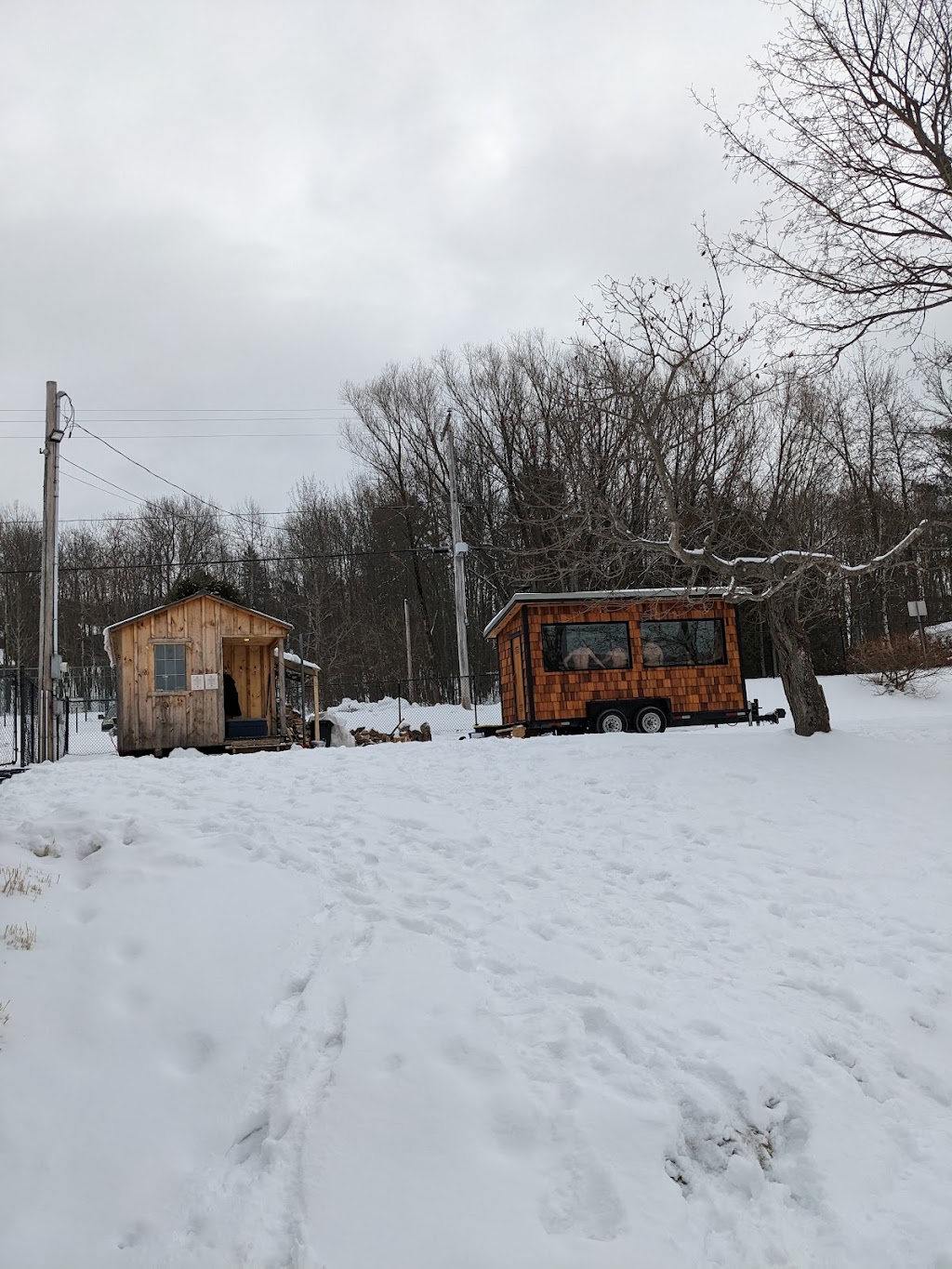 Solstice sauna North Hatley | Sauna social | 2070 Chem. du Lac, North Hatley, QC J0B 2C0, Canada | Phone: (819) 201-7621