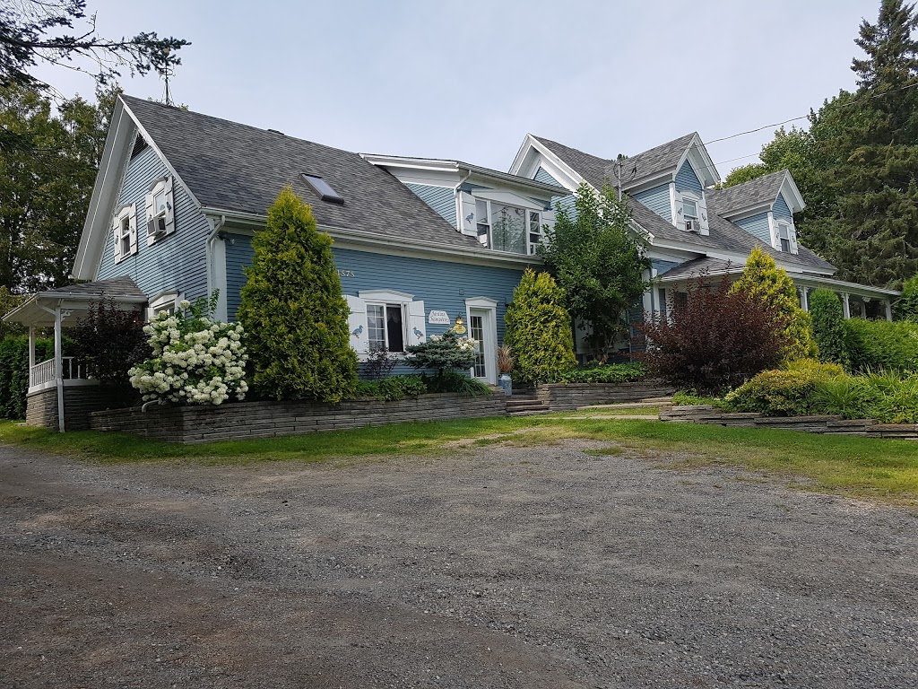 Aux Jardins Champêtres | 1575 Chemin des Pères, Magog, QC J1X 5R9, Canada | Phone: (819) 868-0665