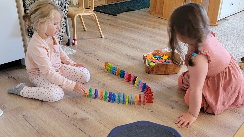 Early Discoveries Inc. Childcare | 886 Primrose St, Qualicum Beach, BC V9K 1R7, Canada | Phone: (778) 834-5604
