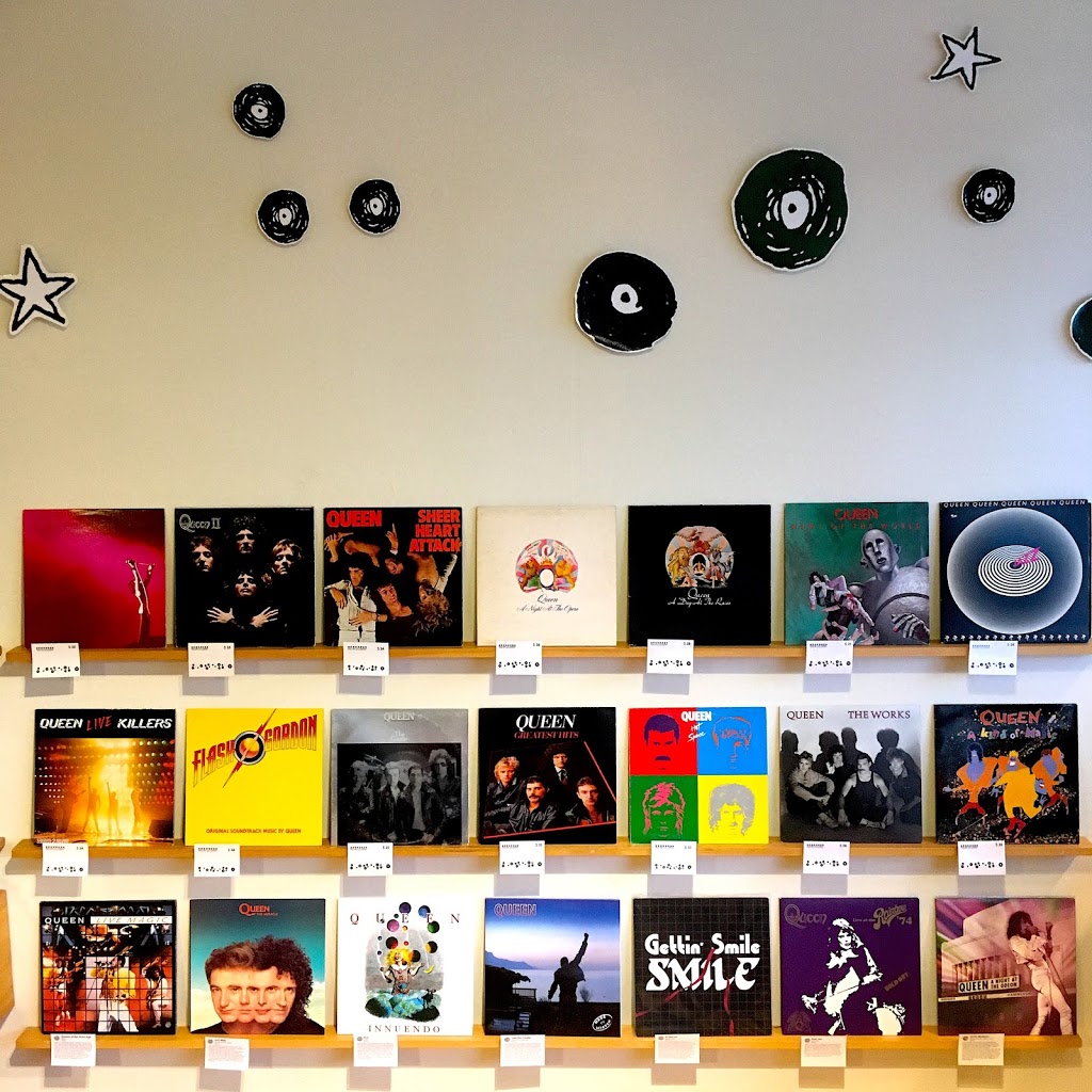 Cosmic Daves Vinyl Emporium | 595 Kathleen St, Sudbury, ON P3C 2N4, Canada | Phone: (705) 222-9387
