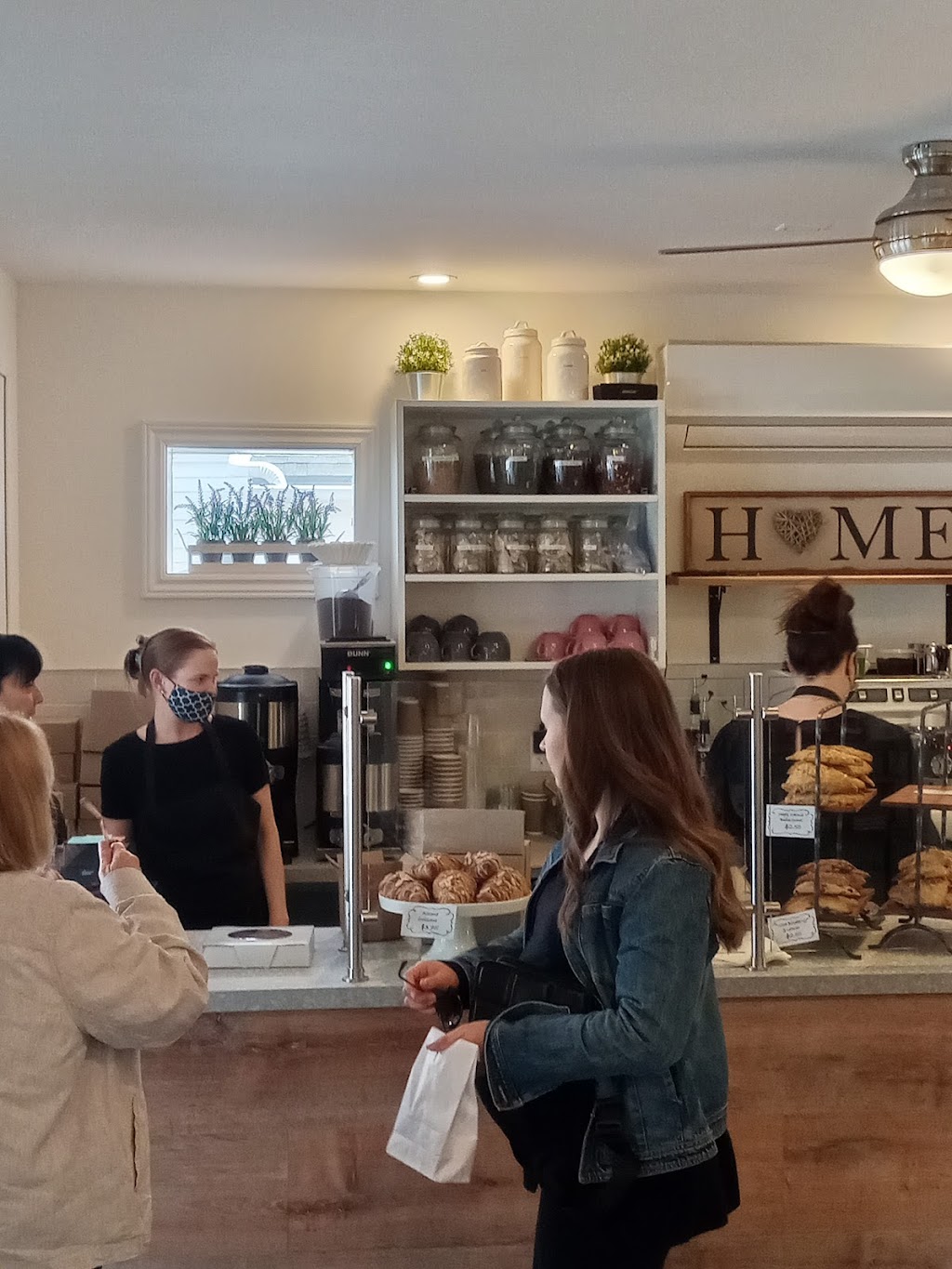 The Pie Guys Bakery & Cafe | 238 Ridge Rd N, Ridgeway, ON L0S 1N0, Canada | Phone: (905) 714-5474