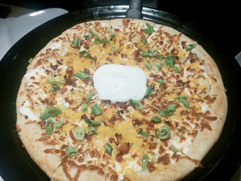 Boston Pizza | 2729 Pembina Hwy, Winnipeg, MB R3T 2H5, Canada | Phone: (204) 261-7111