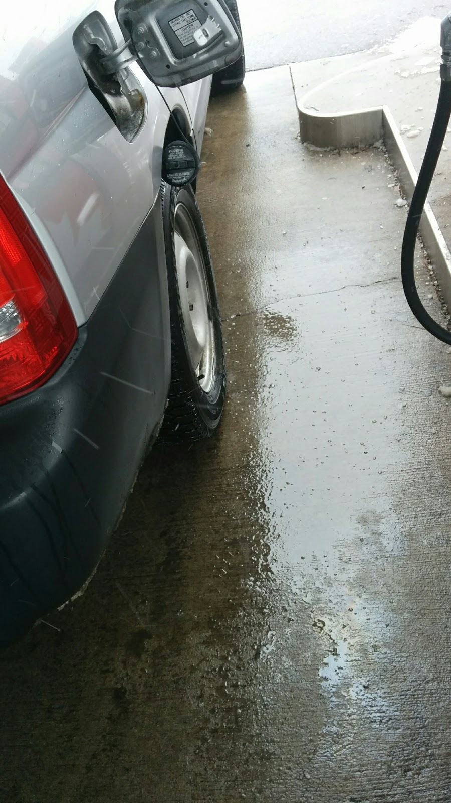 Petro-Canada & Car Wash | 20 Ellesmere Rd, Scarborough, ON M1R 4C1, Canada | Phone: (416) 445-3421