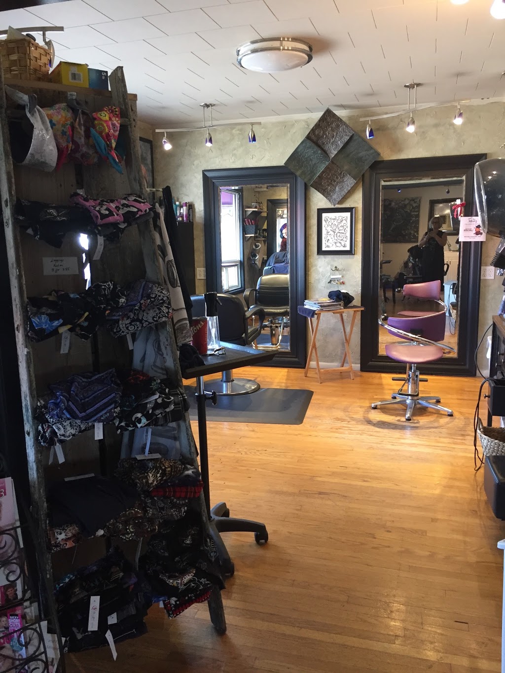 Trendz Hair Studio | 182 Main St unit # 1, Penetanguishene, ON L9M 1L9, Canada | Phone: (705) 549-0808