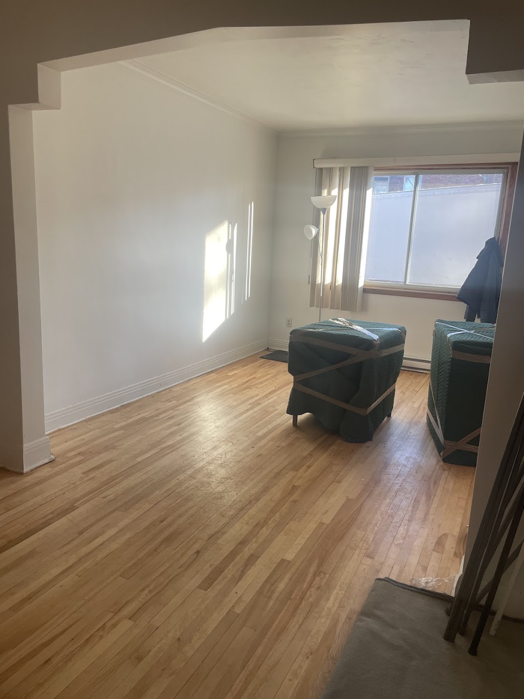 Easy Move Montreal Inc | 12 Rue Saint-Luc, Châteauguay, QC J6K 1Z8, Canada | Phone: (514) 578-6903
