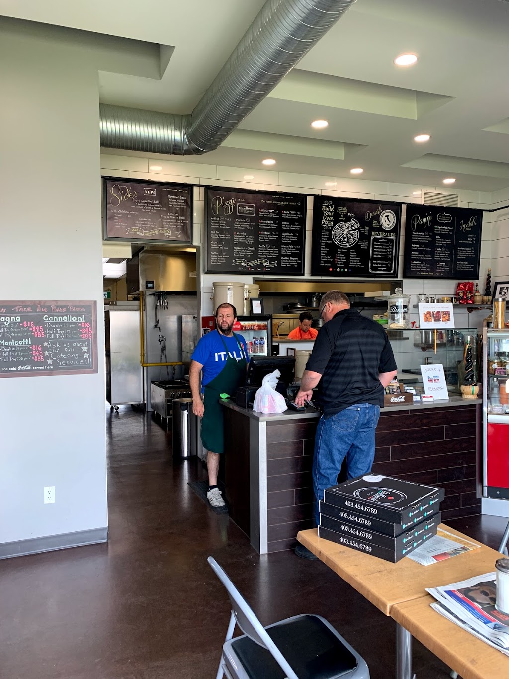 De Minicos | 1319 45 Ave NE #5, Calgary, AB T2E 2P3, Canada | Phone: (403) 454-6789