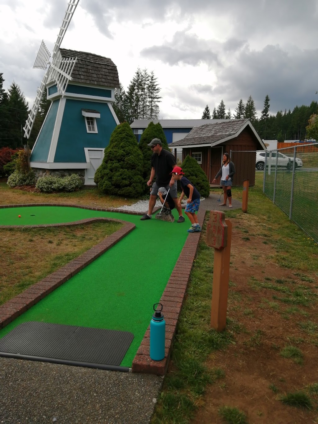 Miracle Beach Mini Golf | 8667 Old, N Island Hwy, Black Creek, BC V9J 1G5, Canada | Phone: (250) 337-5336