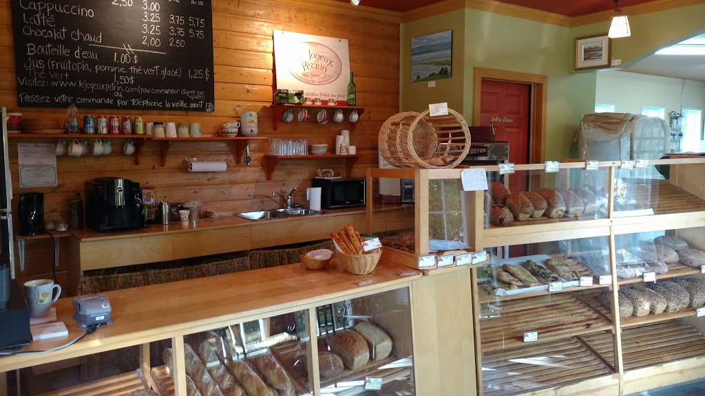 Joyeux Petrin | 37 Rue Principale E, Berthier-sur-Mer, QC G0R 1E0, Canada | Phone: (418) 259-2223