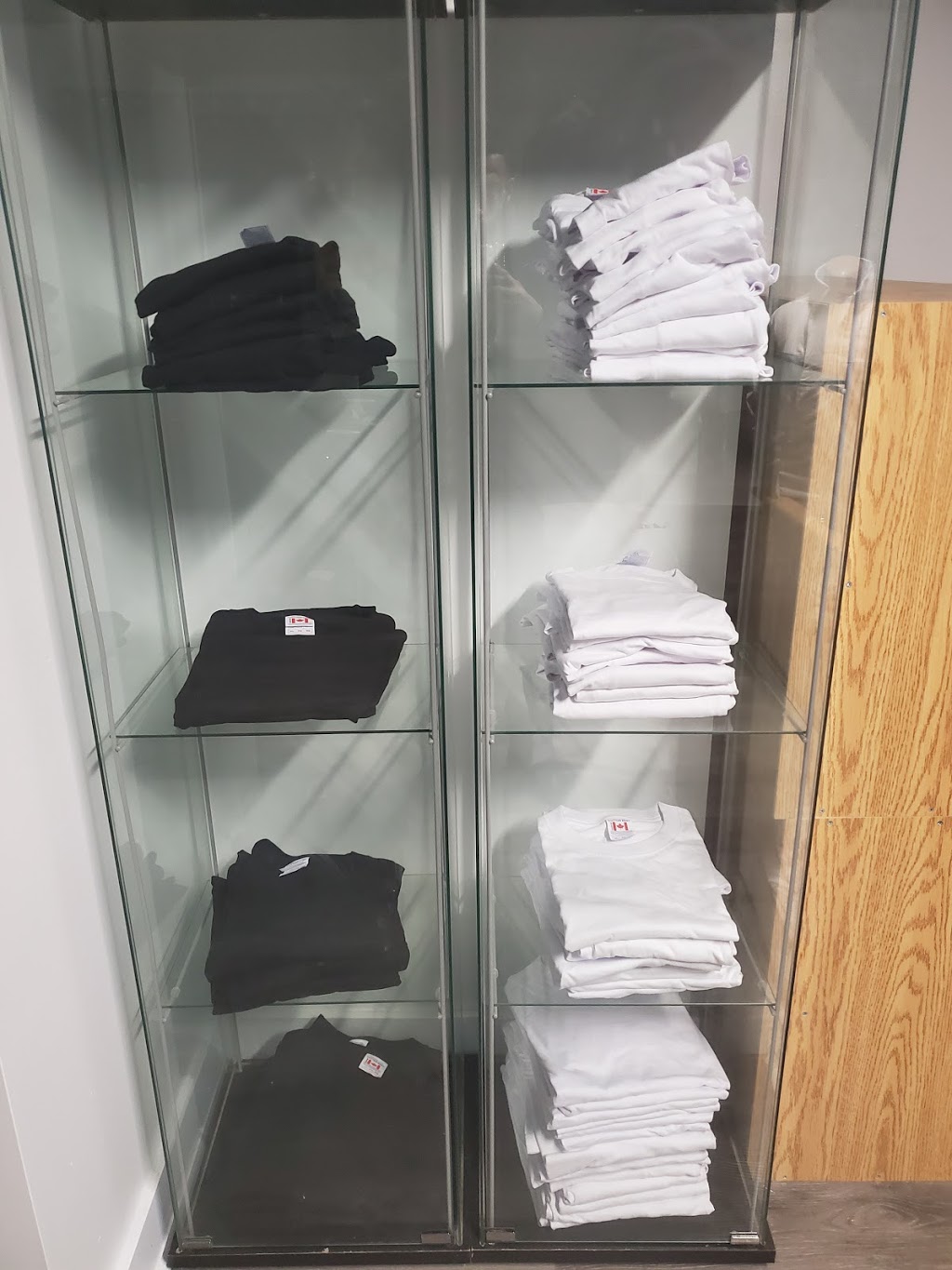 Capital Apparel | 102 Boyce Ave Unit B, Ottawa, ON K2B 6J2, Canada | Phone: (613) 422-8100