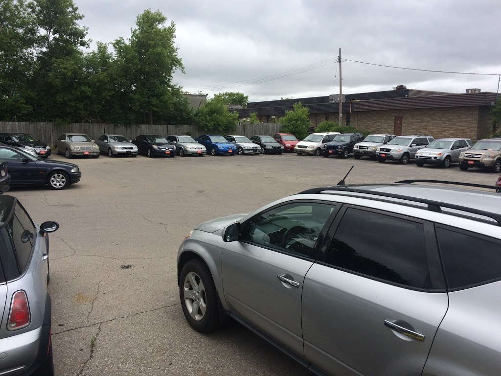 Paycan Motors Ltd | 1278 Victoria St N, Kitchener, ON N2B 3C9, Canada | Phone: (519) 742-3497