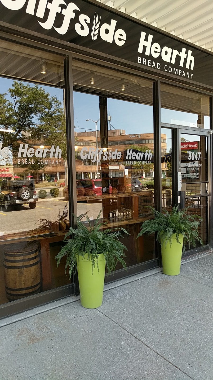 Cliffside Hearth Bread Company | 3047 Kingston Rd, Scarborough, ON M1M 1P1, Canada | Phone: (416) 261-1010