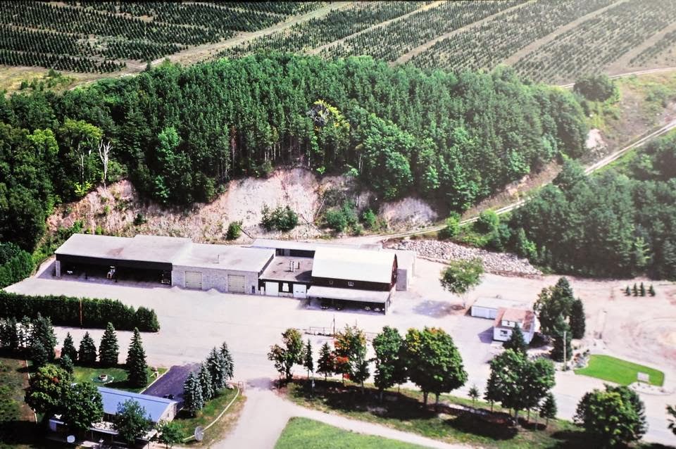 LA Boatworks - Div of BubbaVentures Inc. | 69 Lafontaine Rd E, Tiny, ON L9M 0S1, Canada | Phone: (705) 533-2717