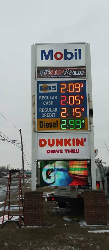 Dunkin | 57777 Gratiot Ave, New Haven, MI 48048, USA | Phone: (586) 646-5563