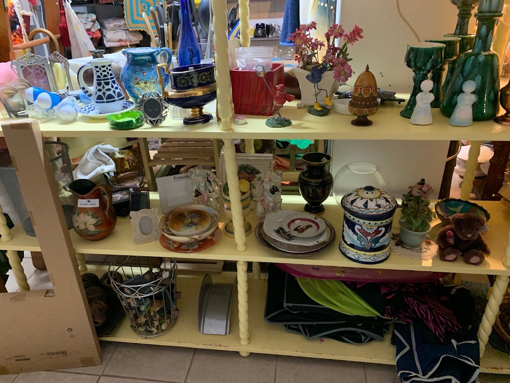 La Belle Friperie de Rigaud | 82 Rue Saint-Jean-Baptiste E, Rigaud, QC J0P 1P0, Canada | Phone: (514) 712-2732