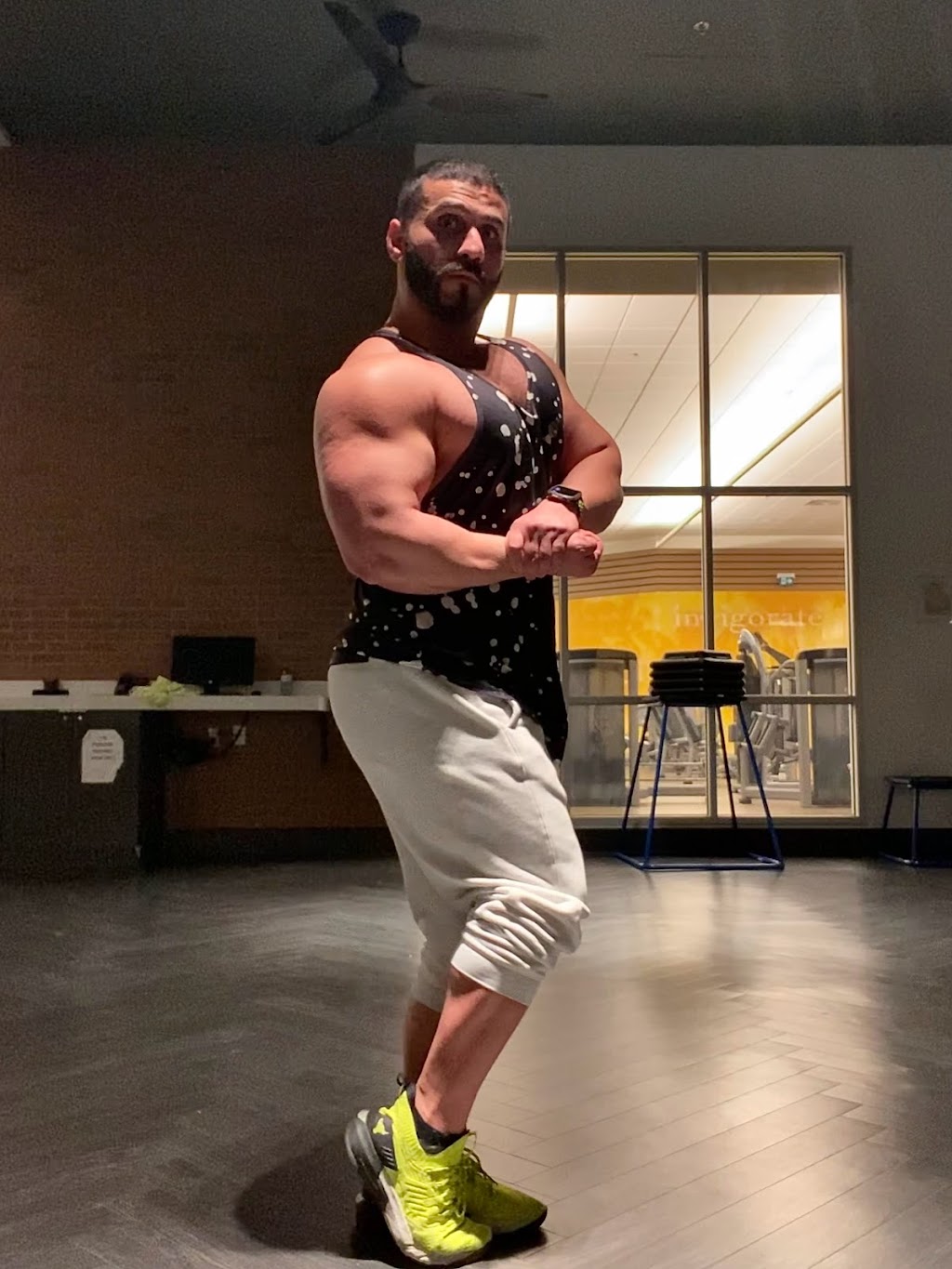 Sultan Fitness- Personal Trainer Mississauga | 1725 Matheson Blvd Unit 7, Mississauga, ON L4W 1Z1, Canada | Phone: (647) 949-4204