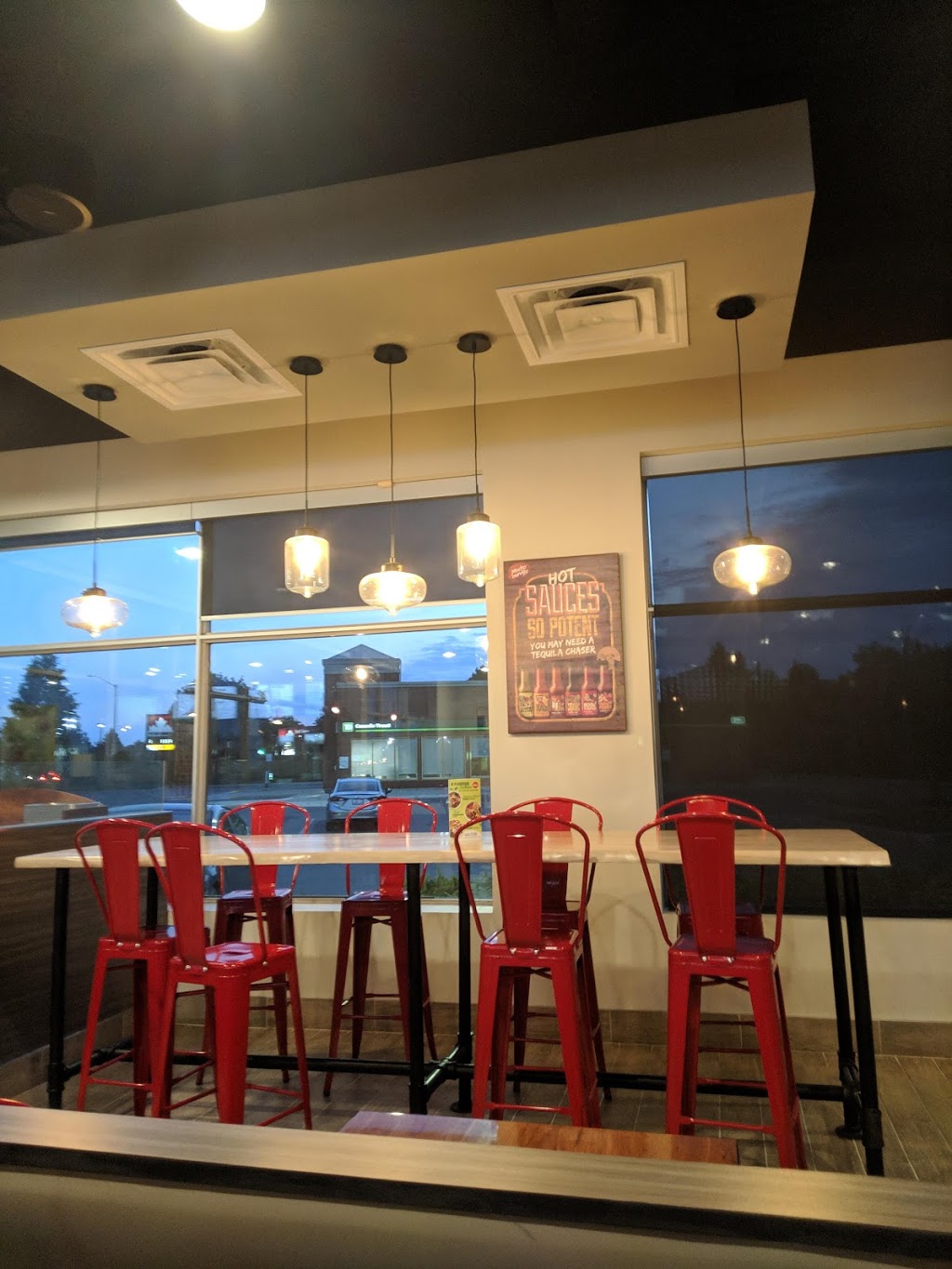 Mucho Burrito Fresh Mexican Grill | 223 North Service Rd W, Oakville, ON L6M 2G2, Canada | Phone: (905) 338-2002
