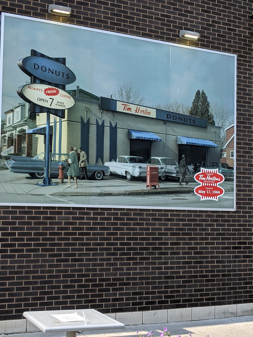 Tim Hortons | 65 Ottawa St N, Hamilton, ON L8J 3Y9, Canada | Phone: (905) 544-4515
