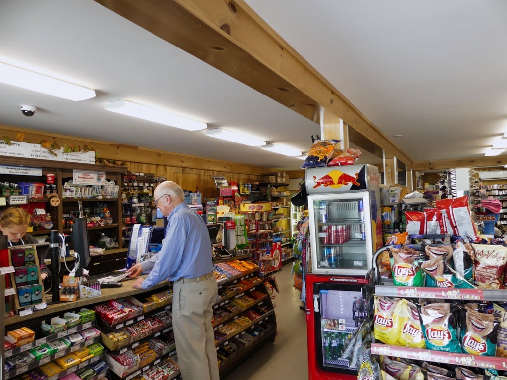 Boni-soir - Dépanneur des 13 | A-6 Rue de Vale Perkins, Mansonville, QC J0E 1X0, Canada | Phone: (450) 292-5882