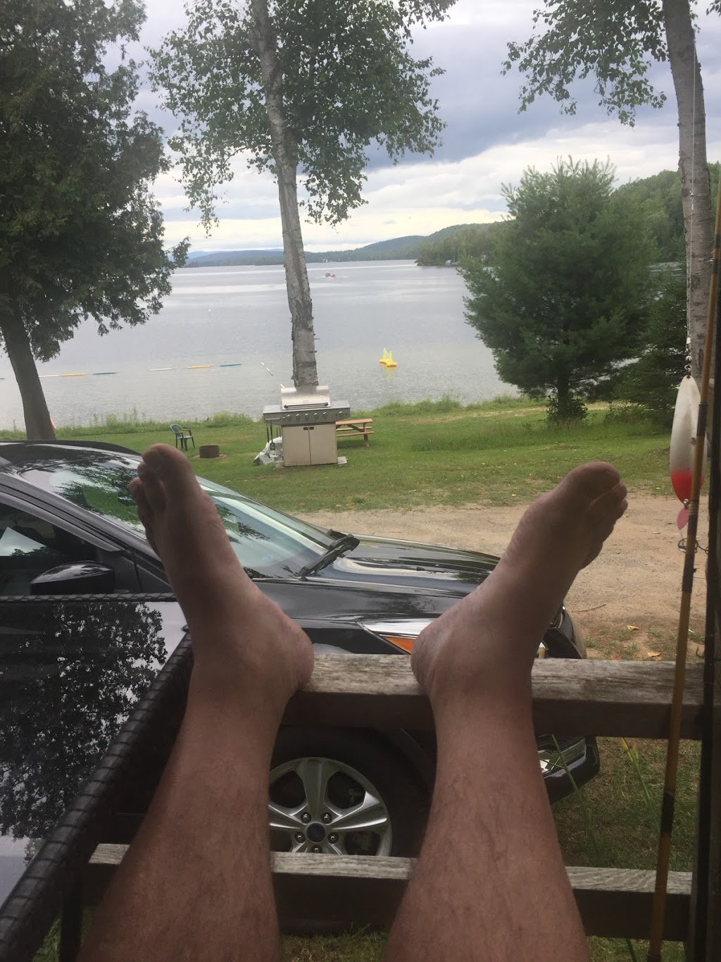 Domaine Le Ptit Peu Plus | 910 Chemin de la Presquîle, Lac-des-Îles, QC J0W 1J0, Canada | Phone: (819) 597-2213