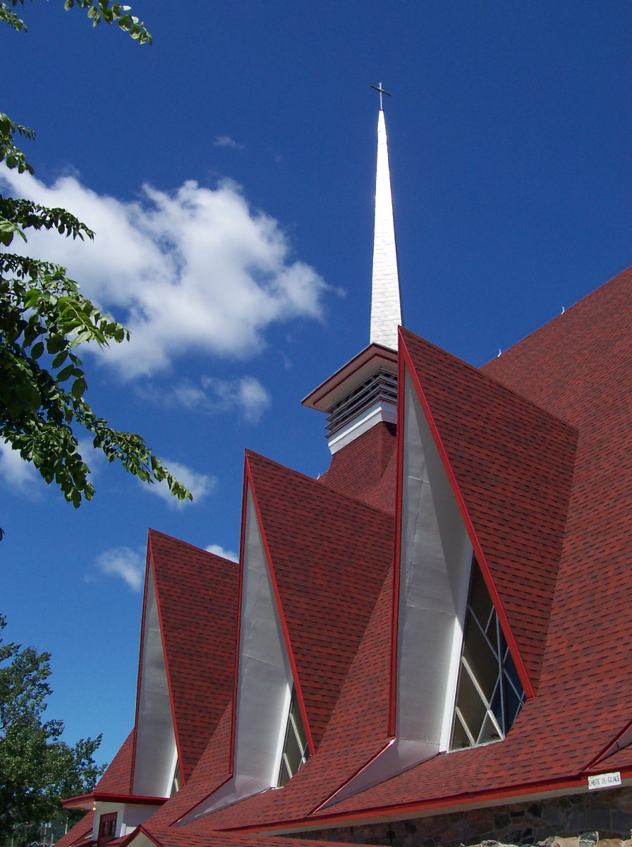 Presbytere De Tadoussac | 180 de lEglise, Tadoussac, QC G0T 2A0, Canada | Phone: (418) 235-4324