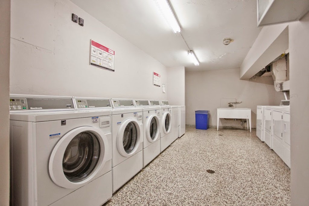 Lawrence East Apartments | 4000 Lawrence Ave E, Scarborough, ON M1E 2R3, Canada | Phone: (416) 724-4040