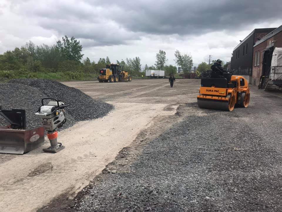 Alexscellant | Pavage Asphalte Excavation Longueuil | 2651 Rue Joliette, Longueuil, QC J4L 2N5, Canada | Phone: (514) 812-1912