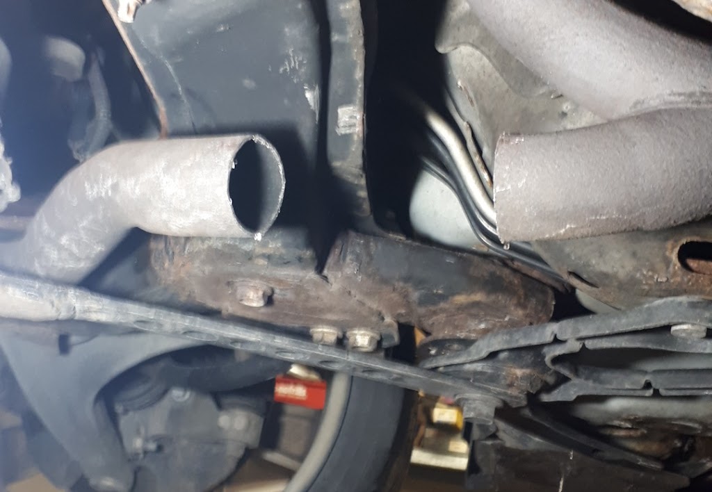 Aawsum Muffler Shop | 490 Waterloo Ct #4, Oshawa, ON L1H 3X1, Canada | Phone: (905) 404-1111