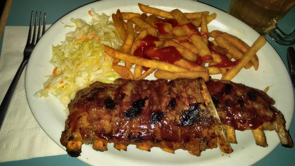 Prime Bar-B-Q Restaurant Ltd | 550 Highland Rd W, Kitchener, ON N2M 5G3, Canada | Phone: (519) 745-6611