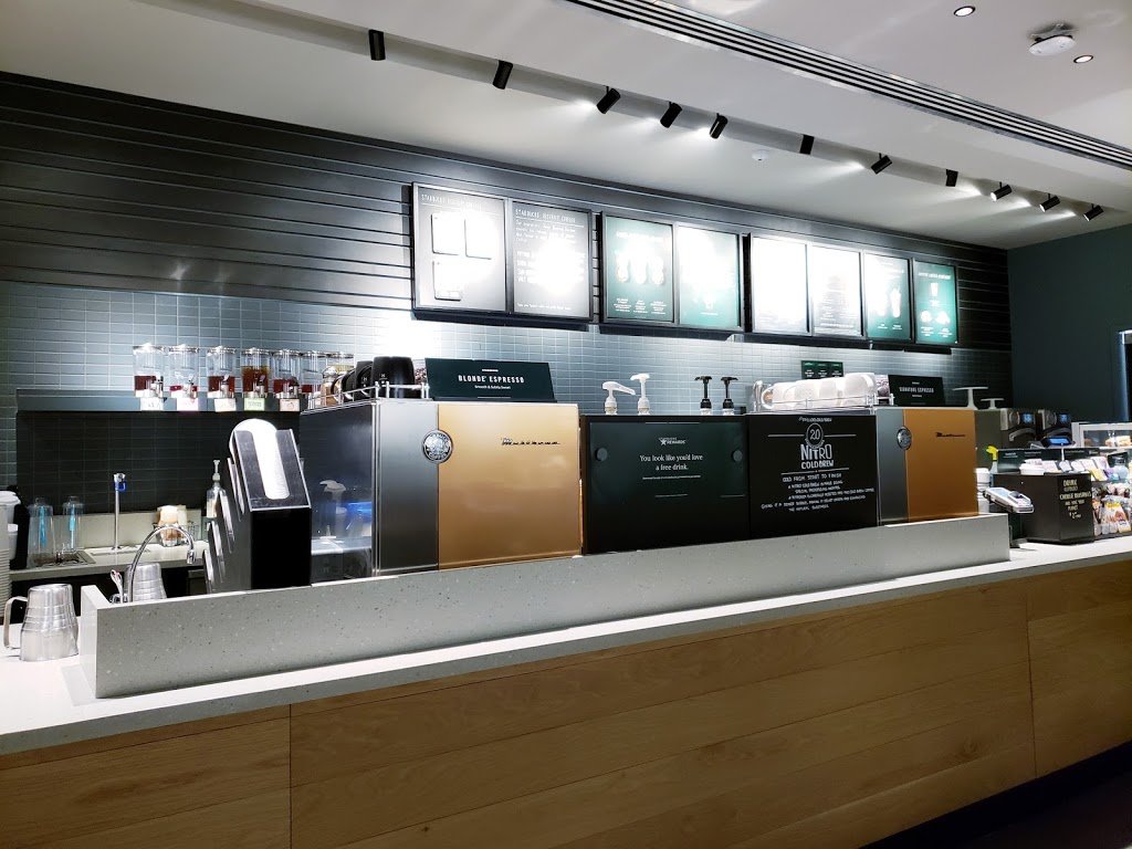 Starbucks | 3065 Howard Ave J5, Windsor, ON N8X 3Y9, Canada | Phone: (226) 280-1118