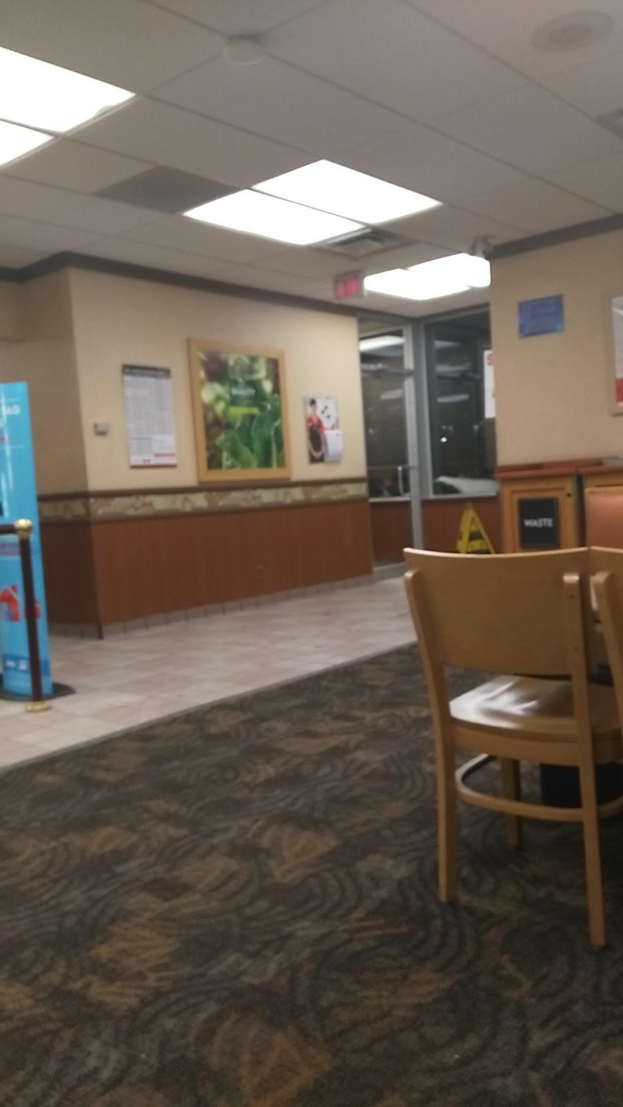 Wendys | 8435 Bowfort Rd NW, Calgary, AB T3B 2V2, Canada | Phone: (403) 286-6660