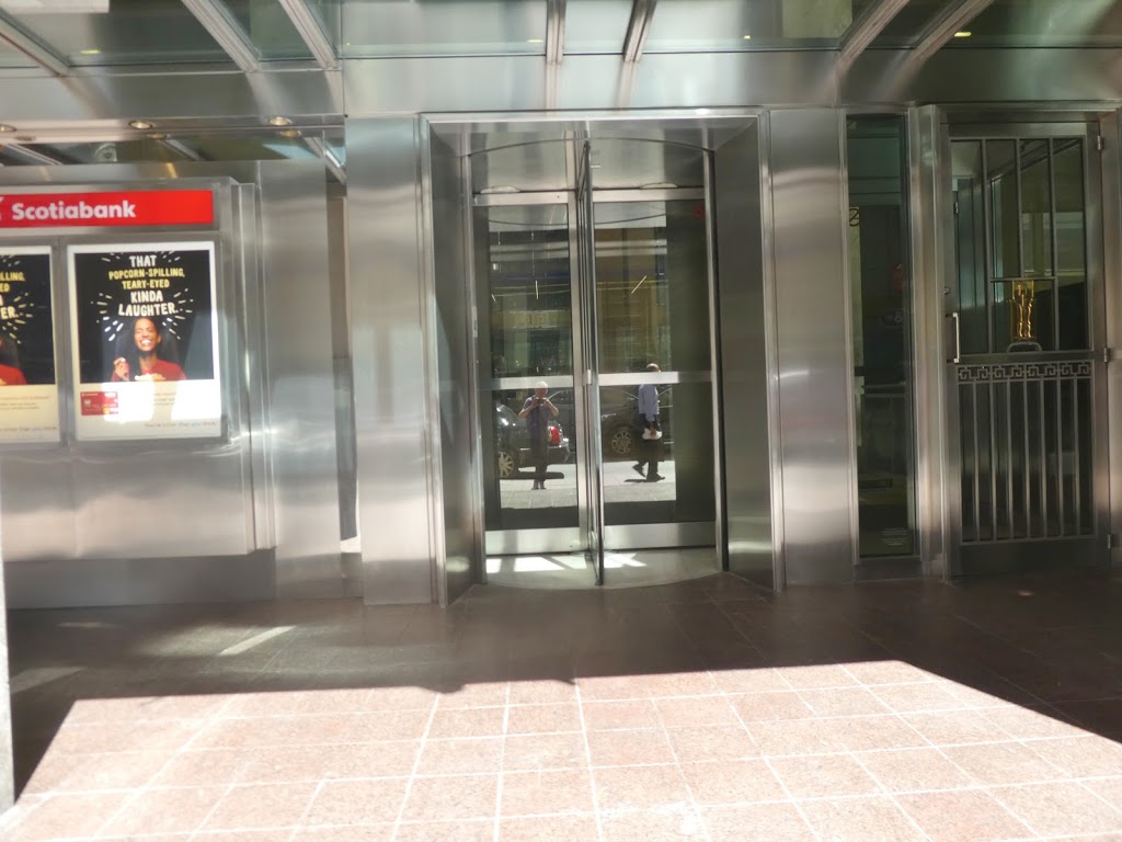 Scotiabank | 40 King St W, Toronto, ON M5H 1H1, Canada | Phone: (416) 866-6430