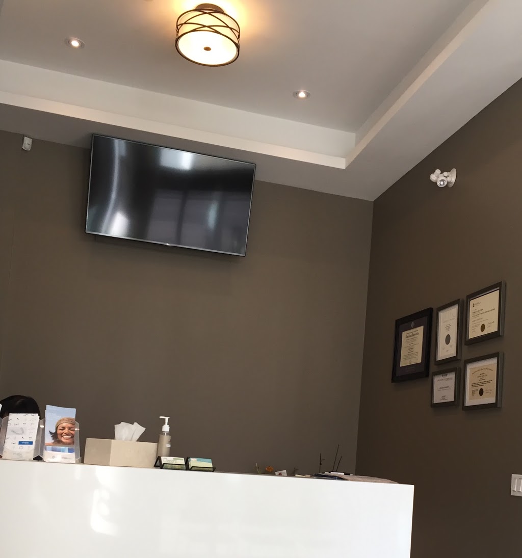LIBRARY DISTRICT DENTAL | 170 Fort York Blvd Unit 1B, Toronto, ON M5V 0E6, Canada | Phone: (416) 351-8800