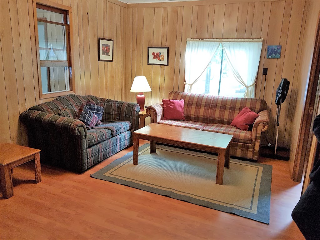 Buckhorn Narrows Resort | 352 Buckhorn Narrows Road, Buckhorn, ON K0L 1J0, Canada | Phone: (705) 657-8802