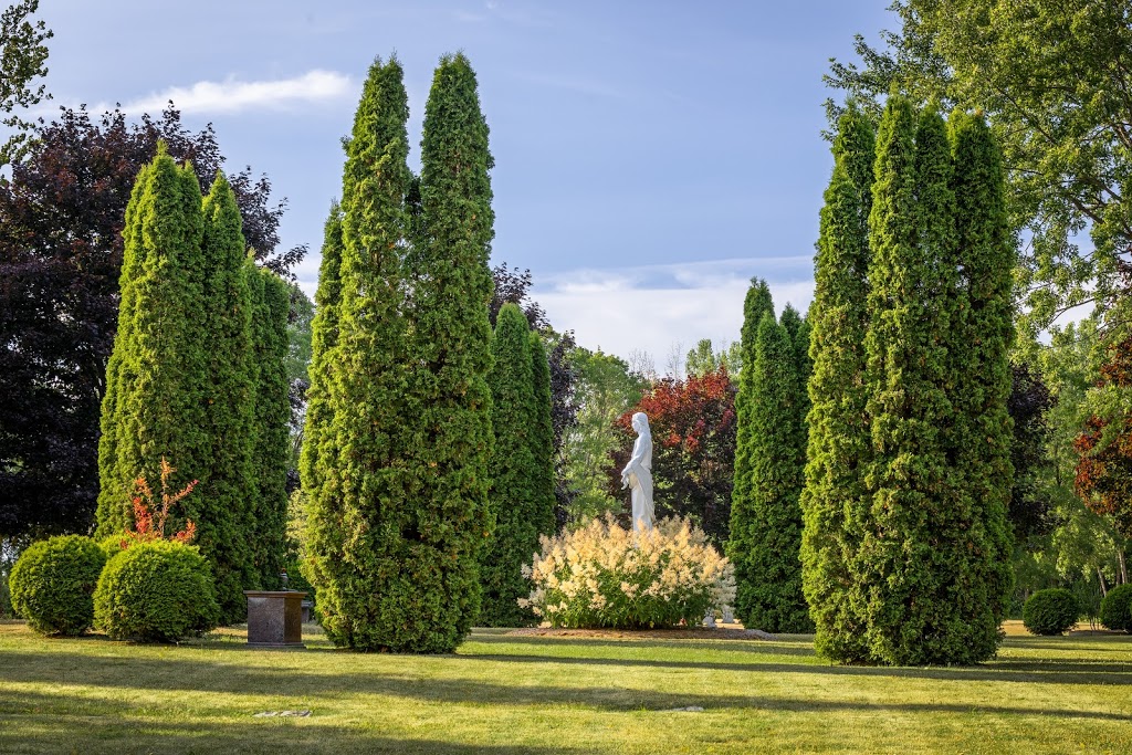 Lakeview Memorial Gardens | 701 Avenue Donegani, Pointe-Claire, QC H9R 5G6, Canada | Phone: (514) 694-9294