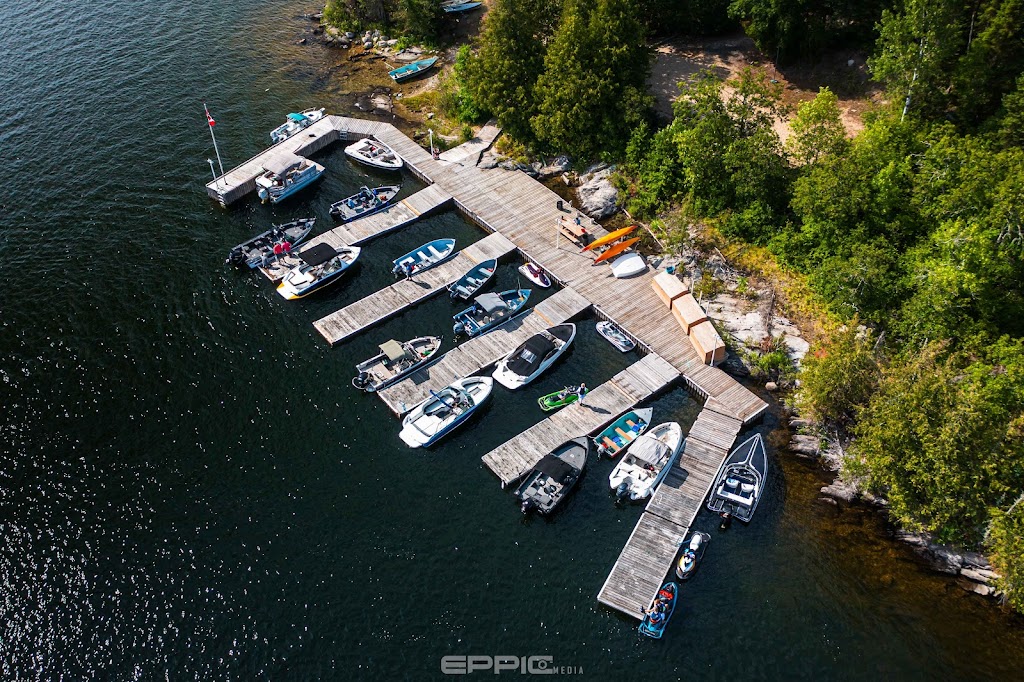 Zig Zag Yacht Club | Clearwater Bay Rd, Kenora, Unorganized, ON P0X 1S0, Canada | Phone: (807) 880-0081