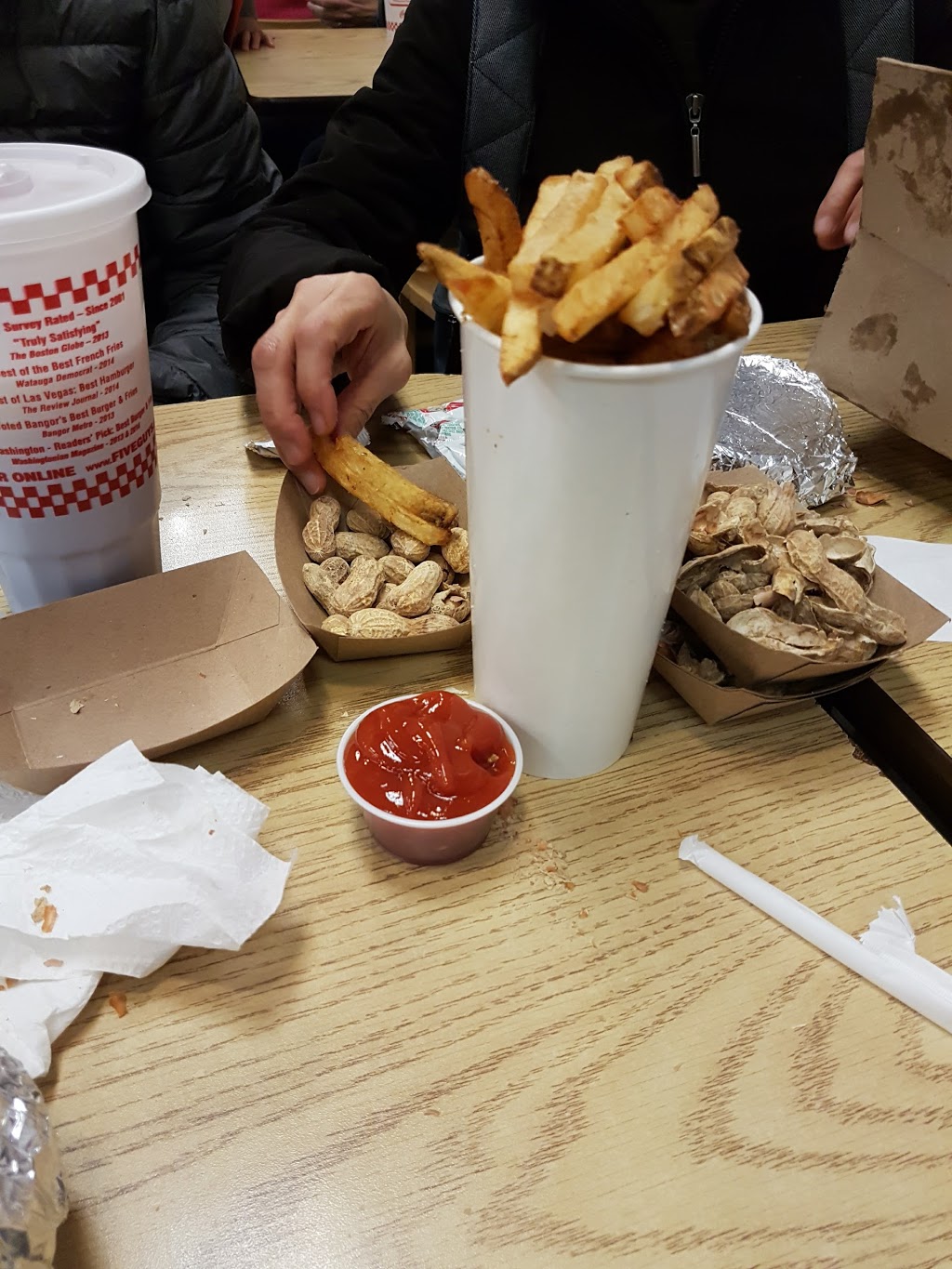 Five Guys | 1301 W Bakerview Rd, Bellingham, WA 98226, USA | Phone: (360) 734-8300
