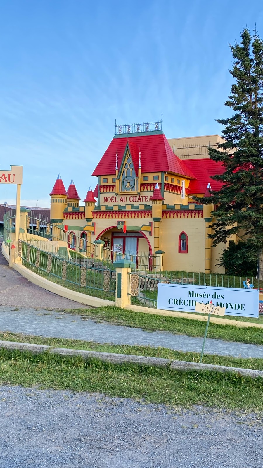 Camping Du Quai | 70 Rue de lAncrage, Rivière-du-Loup, QC G5R 6B1, Canada | Phone: (418) 860-3111