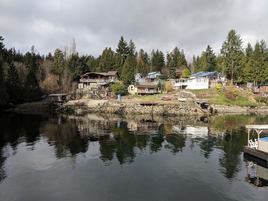 Bathgates Store & Marina | 6781 Bathgate Rd, Egmont, BC V0N 1N0, Canada | Phone: (604) 883-2222