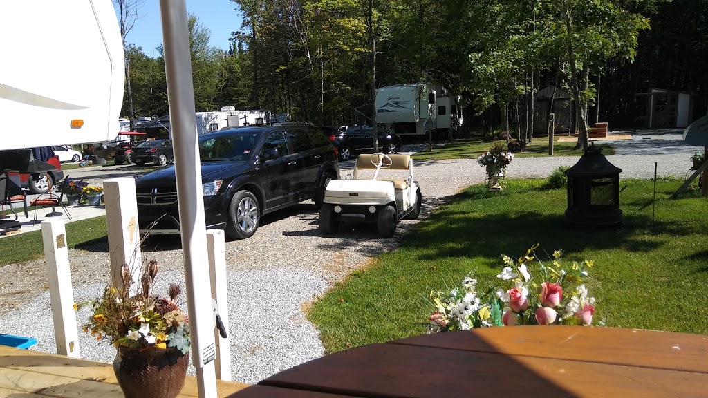 Camping Des Baies | 368 Chemin Saint Pierre, Saint Claude, QC J1S 2L5, Canada | Phone: (819) 845-4992
