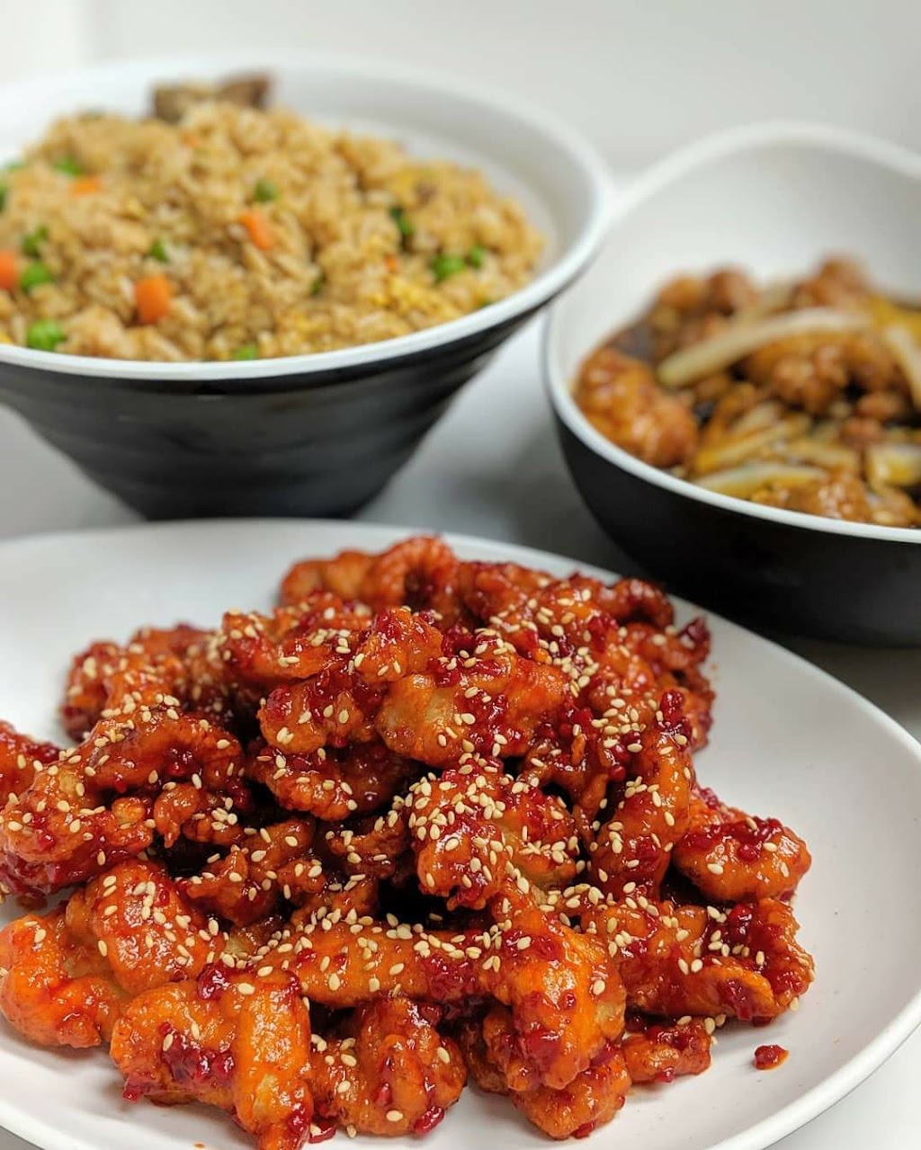 The Zen Hakka Chinese & Thai Whitby | Thickson/ Taunton (Metro plaza, 4091 Thickson Rd N, Whitby, ON L1R 3N8, Canada | Phone: (905) 655-8188
