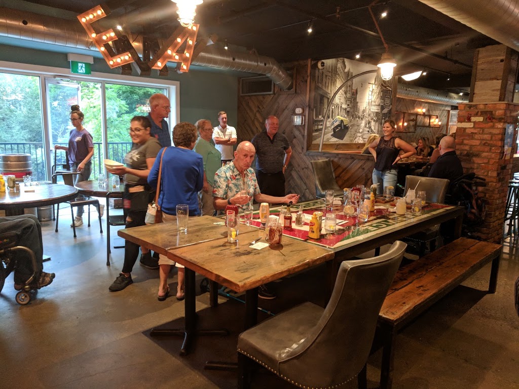 Ground Burger Bar | 352 Doug Duncan Dr #2, Newmarket, ON L3Y 0C1, Canada | Phone: (905) 235-6328