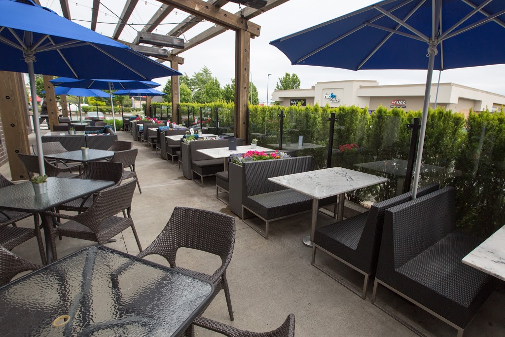 Earls Kitchen + Bar | 6339 200 St Unit 600, Langley City, BC V2Y 1A2, Canada | Phone: (604) 534-8750