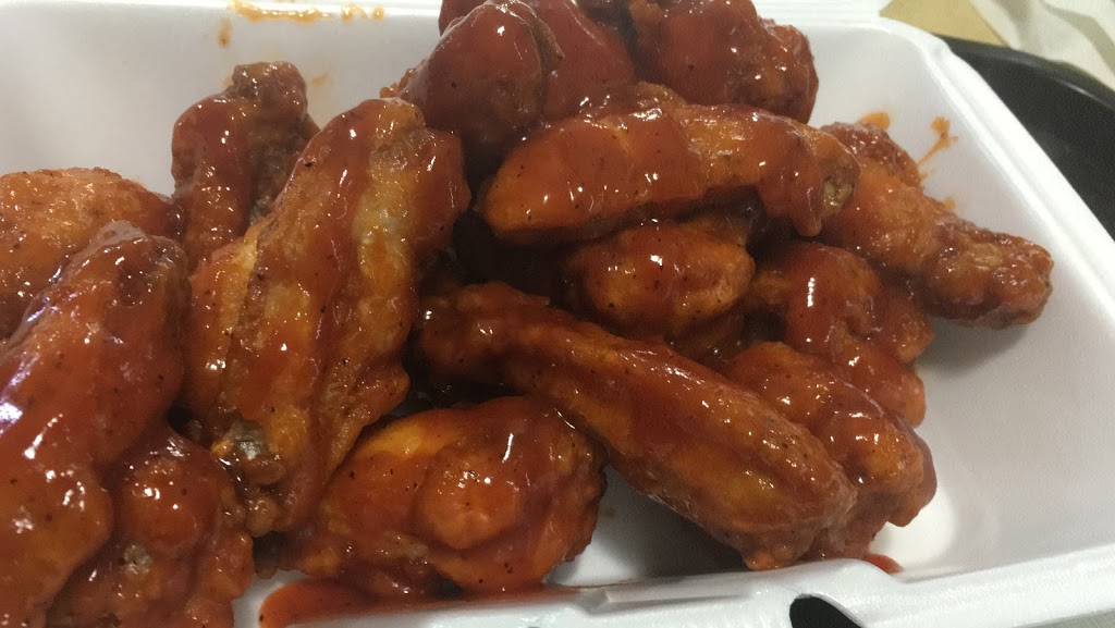Crown Pizza N Fried Chicken | 308 Taunton Rd E, Whitby, ON L1R 3K5, Canada | Phone: (905) 425-5222