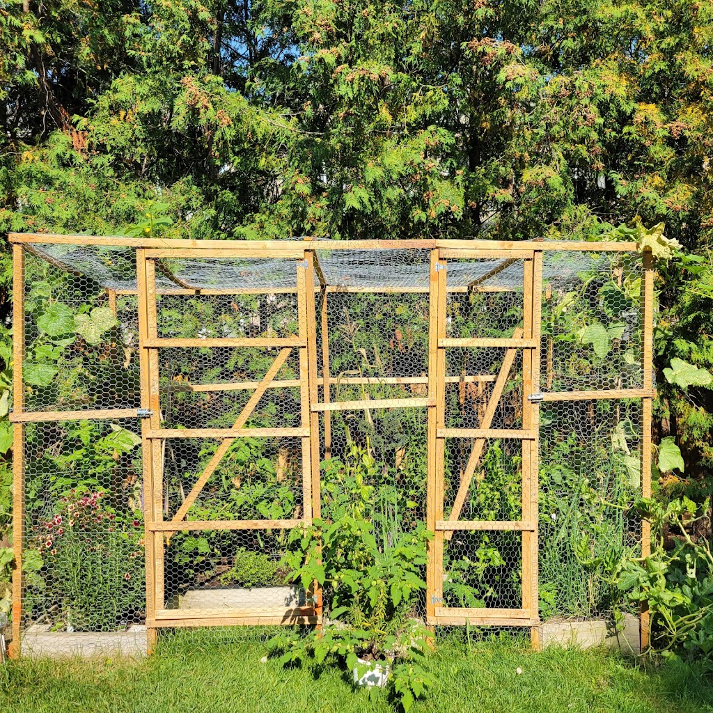 The Gardening Lady | 37 Brookdale Crescent, Whitby, ON L1P 1J4, Canada | Phone: (416) 788-1974