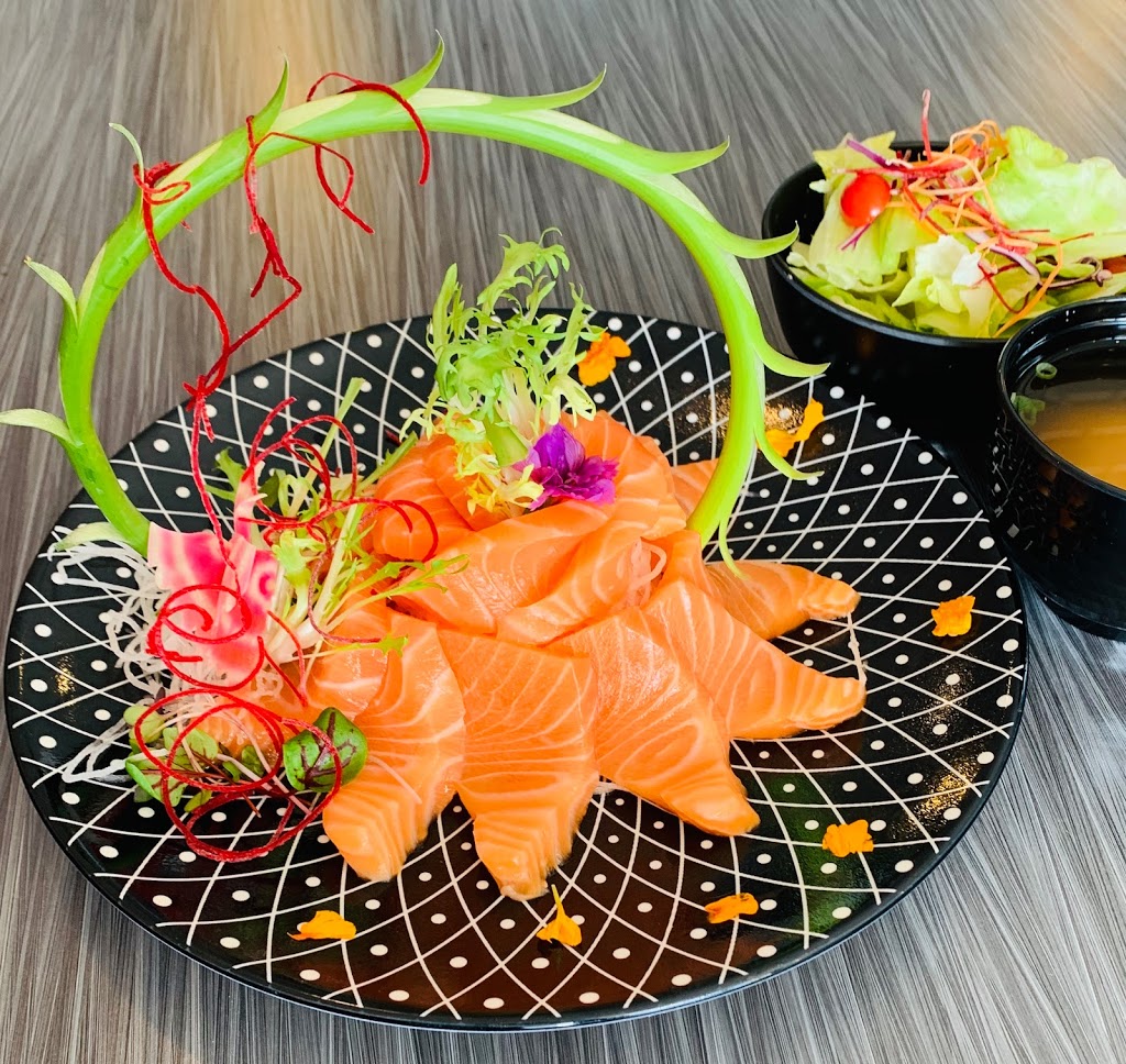 Tokami sushi | 3858 Bloor St W, Etobicoke, ON M9B 1L1, Canada | Phone: (647) 350-2288